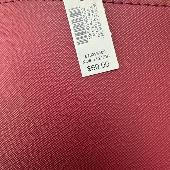 White House Black Market WHBM Floral Studded Wristlet Clutch Burgundy - Picture 6 of 6